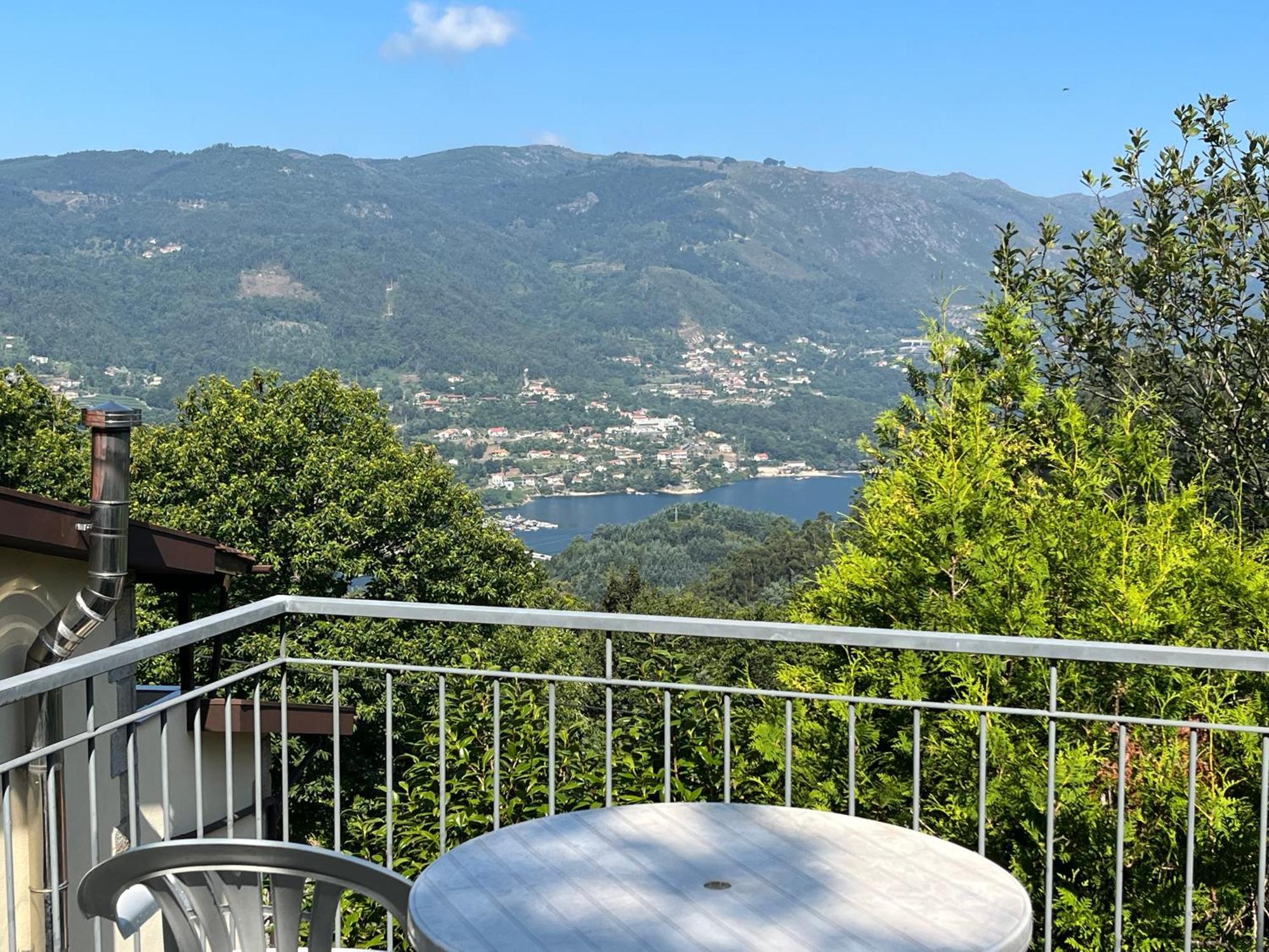 Апартаменти Casa De Casarelhos - Vistas Rio, Campo E Montanha - Lareira Жереш Екстер'єр фото