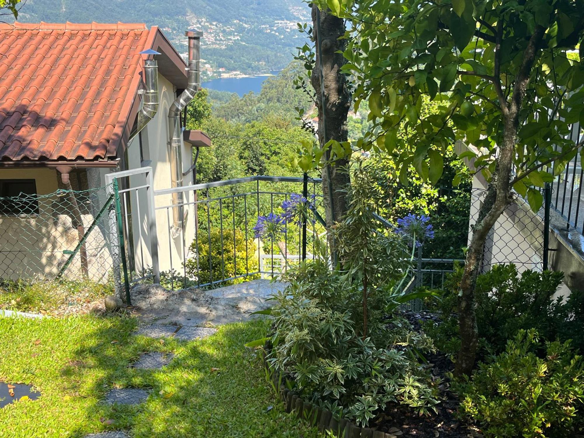 Апартаменти Casa De Casarelhos - Vistas Rio, Campo E Montanha - Lareira Жереш Екстер'єр фото