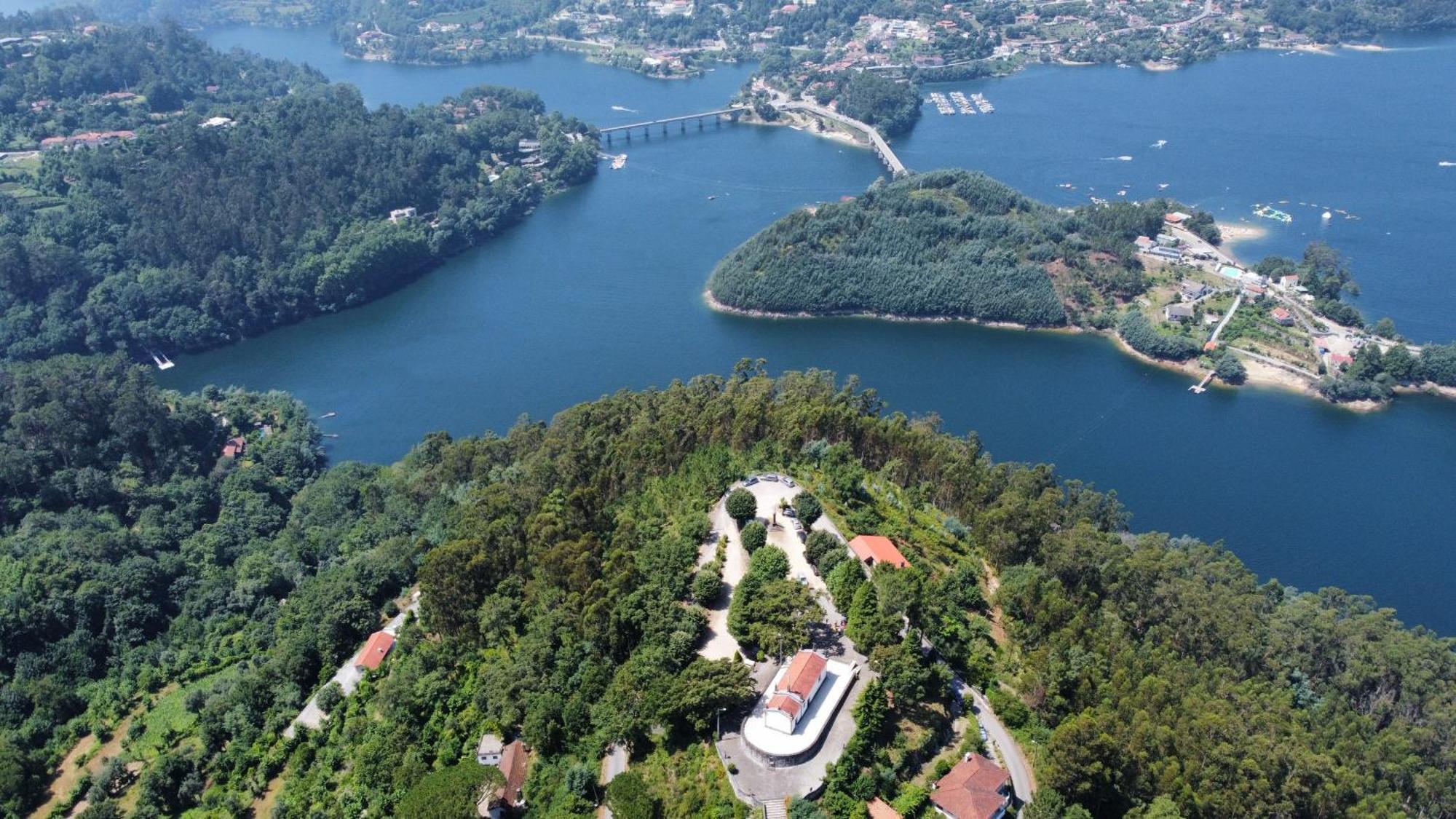 Апартаменти Casa De Casarelhos - Vistas Rio, Campo E Montanha - Lareira Жереш Екстер'єр фото