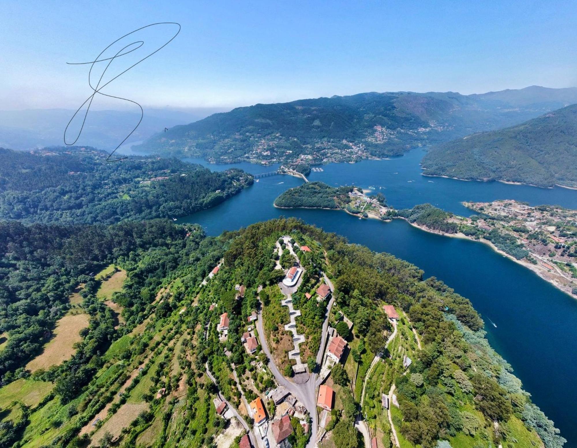 Апартаменти Casa De Casarelhos - Vistas Rio, Campo E Montanha - Lareira Жереш Екстер'єр фото
