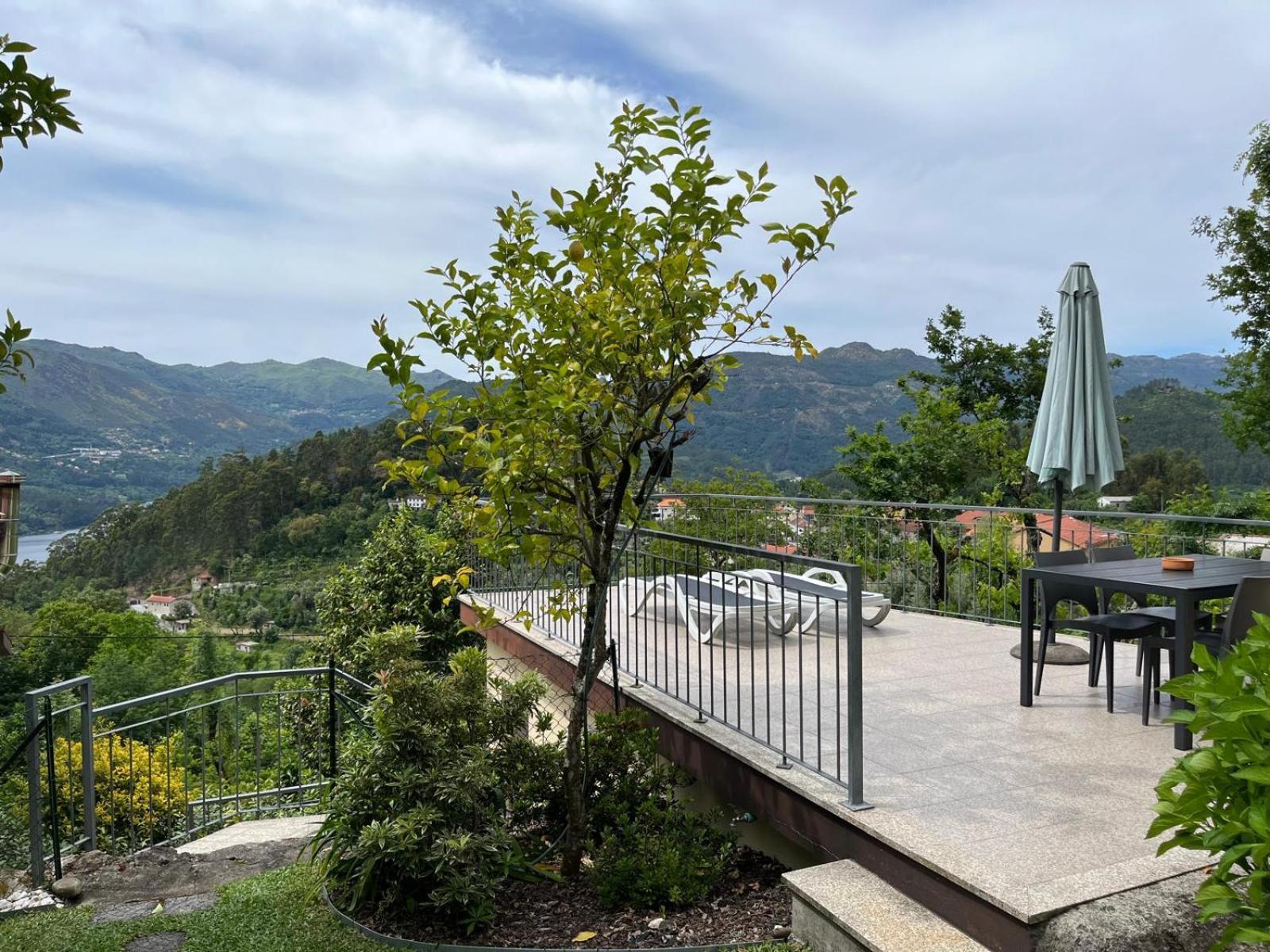 Апартаменти Casa De Casarelhos - Vistas Rio, Campo E Montanha - Lareira Жереш Екстер'єр фото